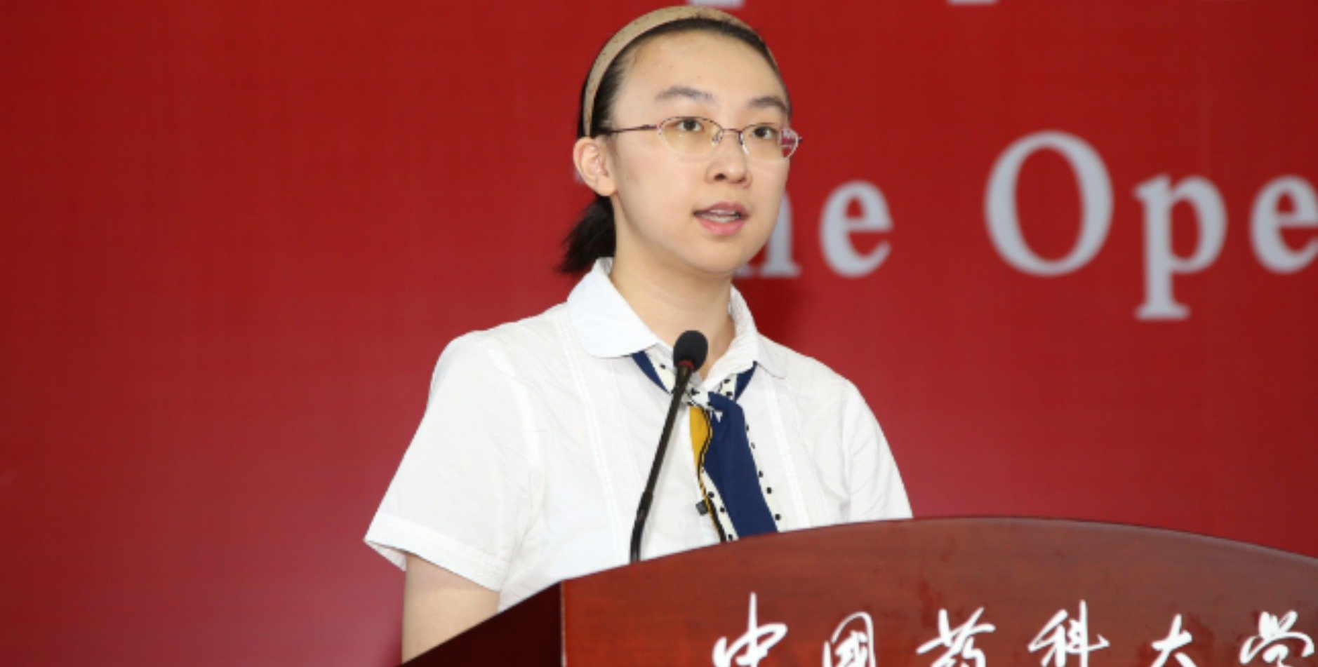 乐禧棋牌注册首次注册举行了2021级